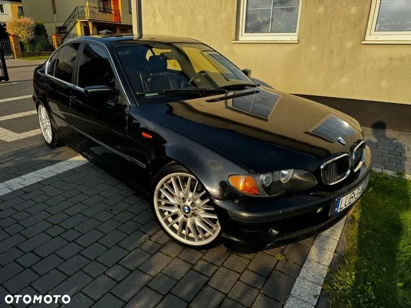BMW Seria 3 330i Edition Sport - 3