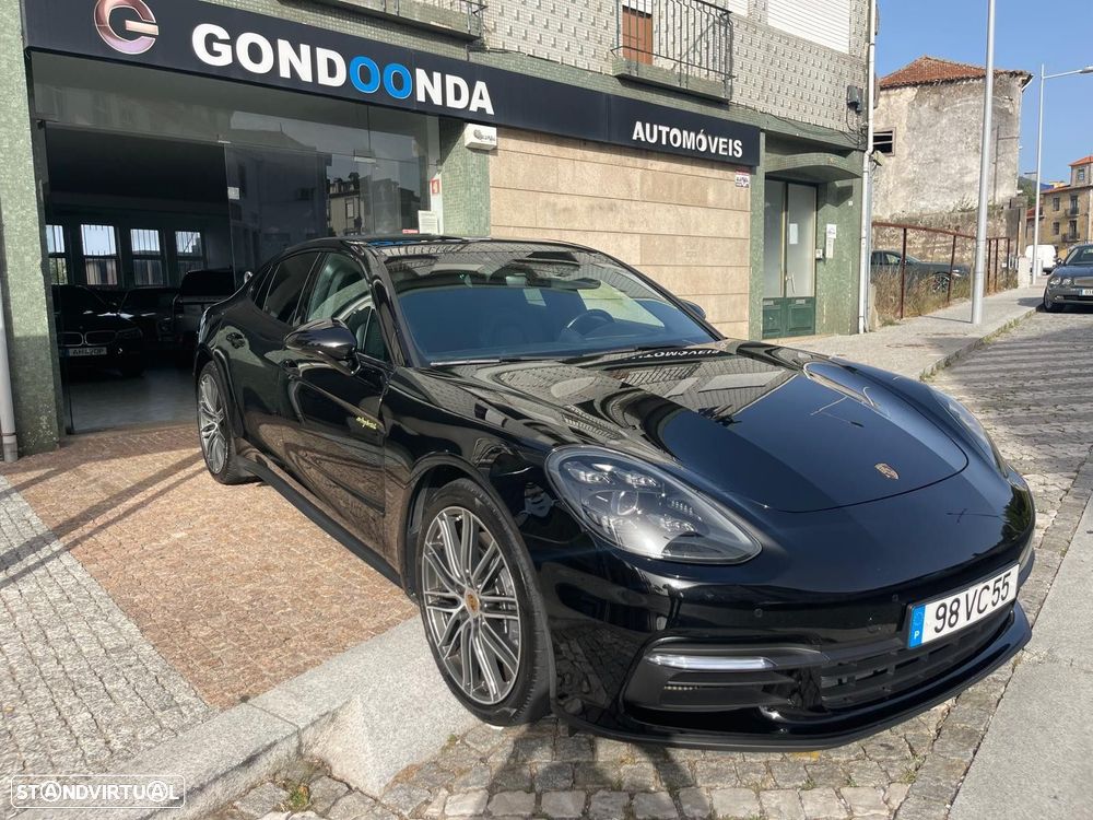Porsche Panamera 4 E-Hybrid - 3