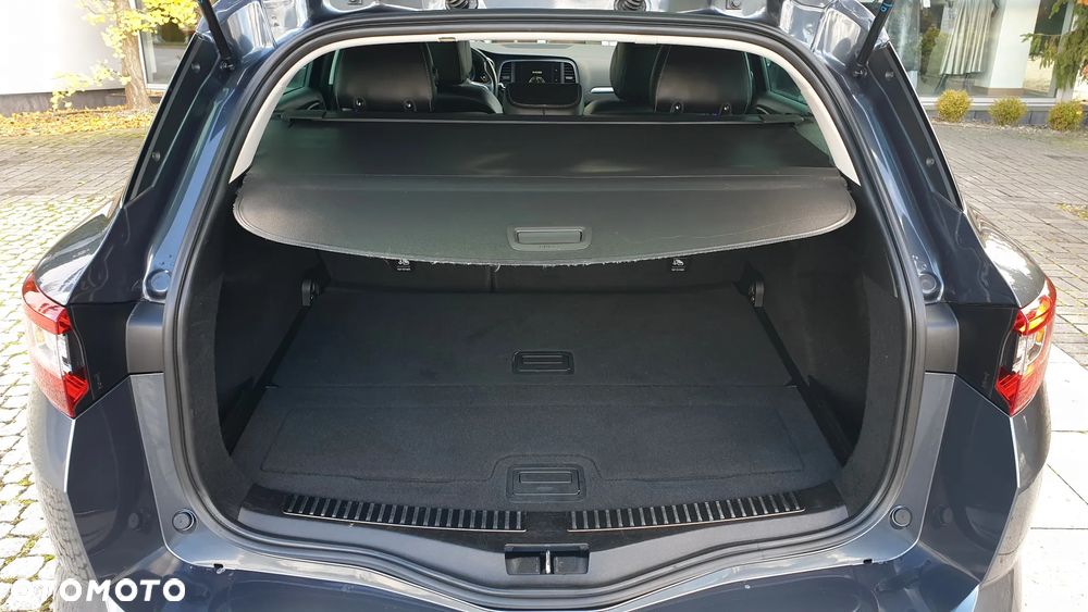 Renault Megane ENERGY TCe 130 EDC BOSE EDITION - 17