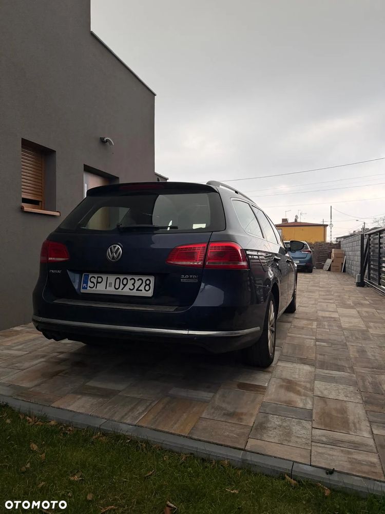 Volkswagen Passat 2.0 TDI DSG BlueMotion Technology Comfortline - 3
