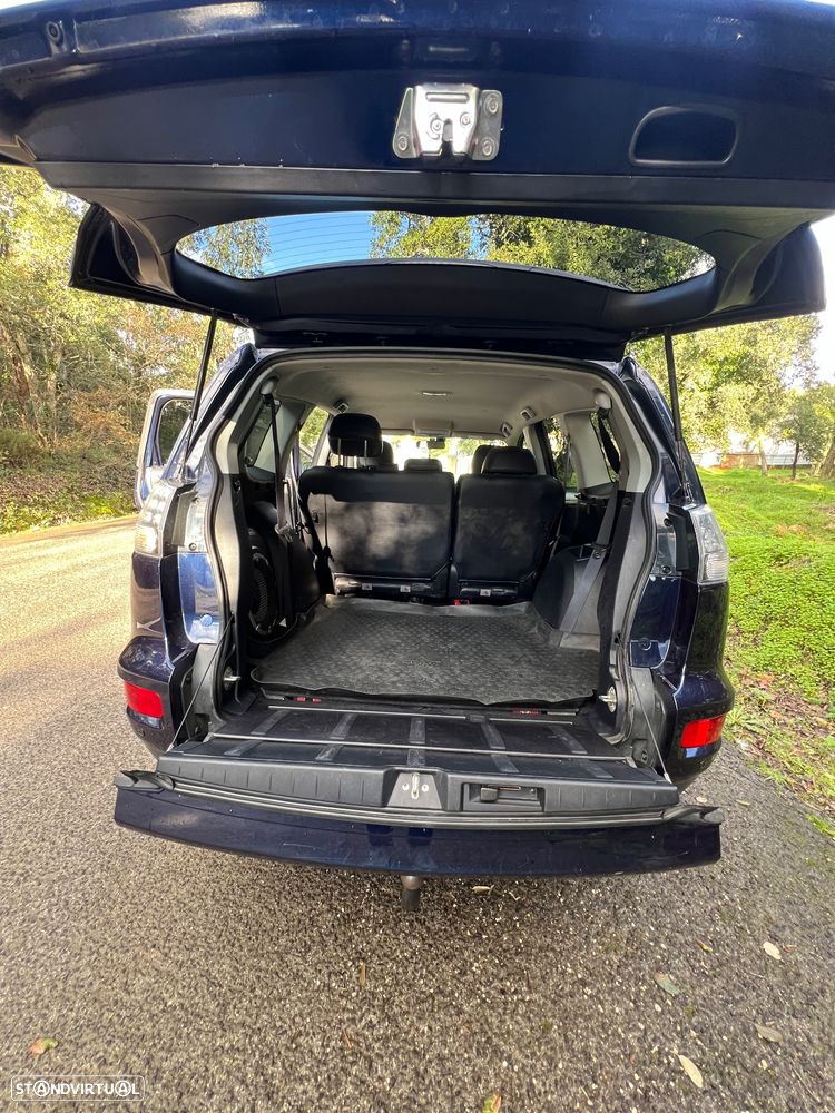 Mitsubishi Outlander 2.2 DI-D Intense - 17