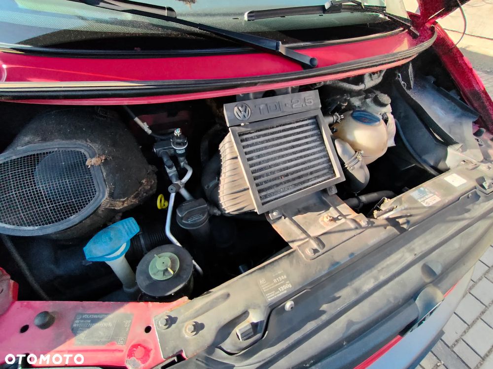 Volkswagen Multivan - 21