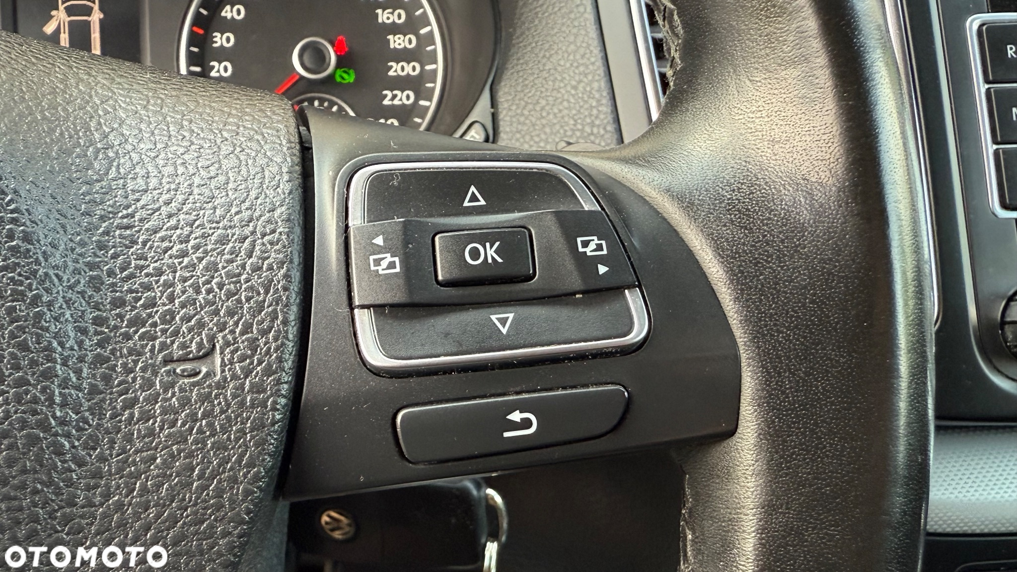 Volkswagen Sharan 2.0 TDI DSG BlueMotion Technology Comfortline - 13
