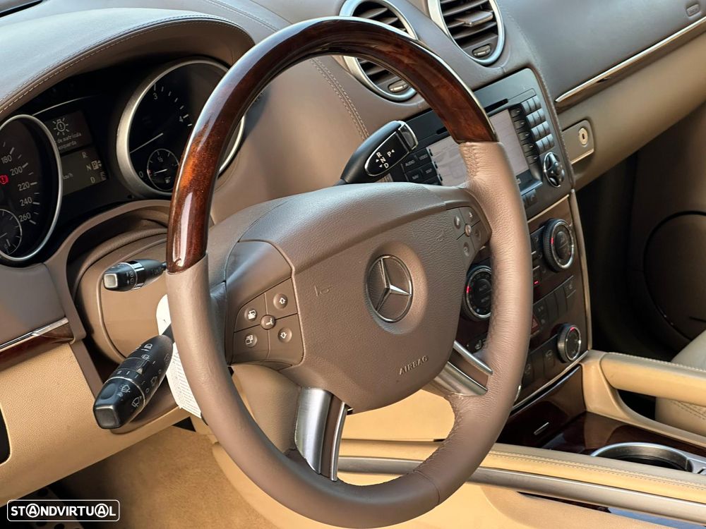 Mercedes-Benz GL 320 CDI 4Matic 7G-TRONIC - 25