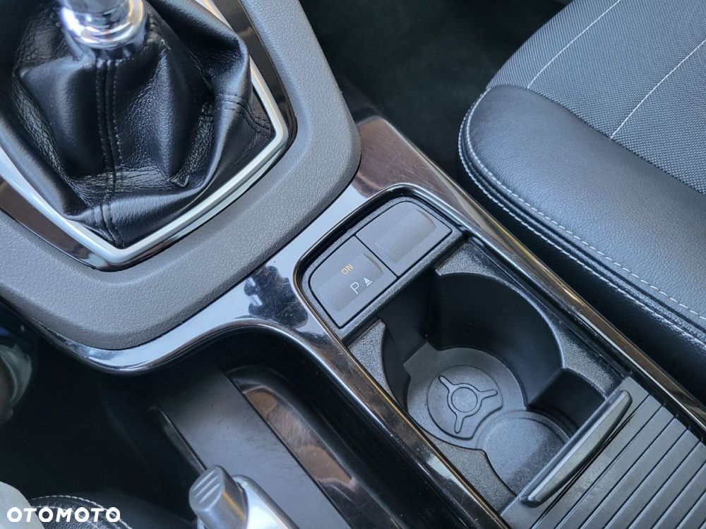 Ford Kuga - 17