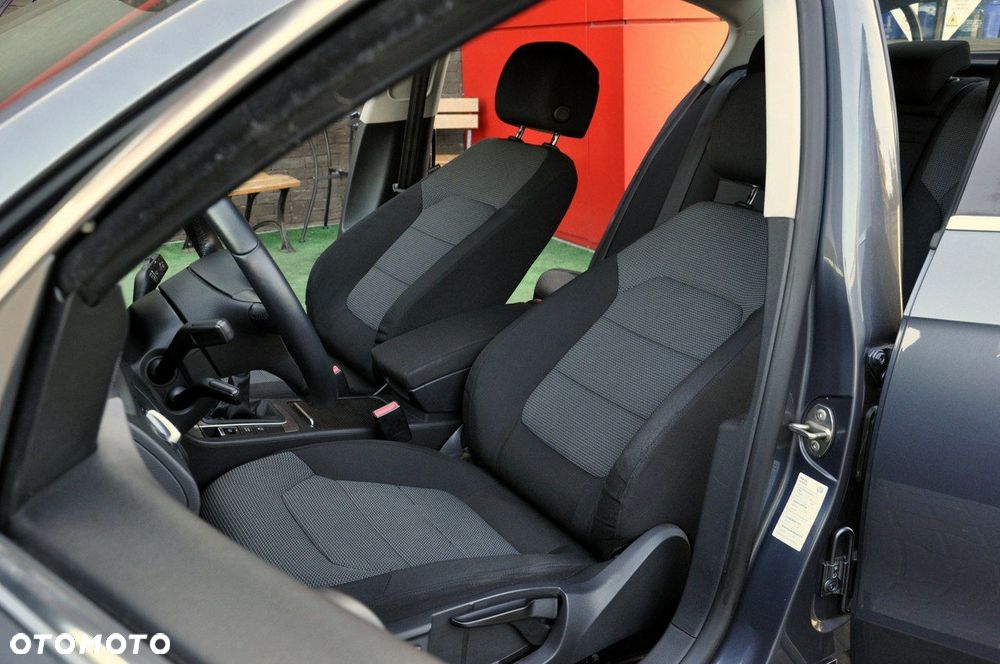 Volkswagen Passat 1.8 TSI Comfortline - 11