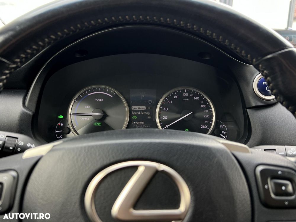 Lexus Seria NX - 15