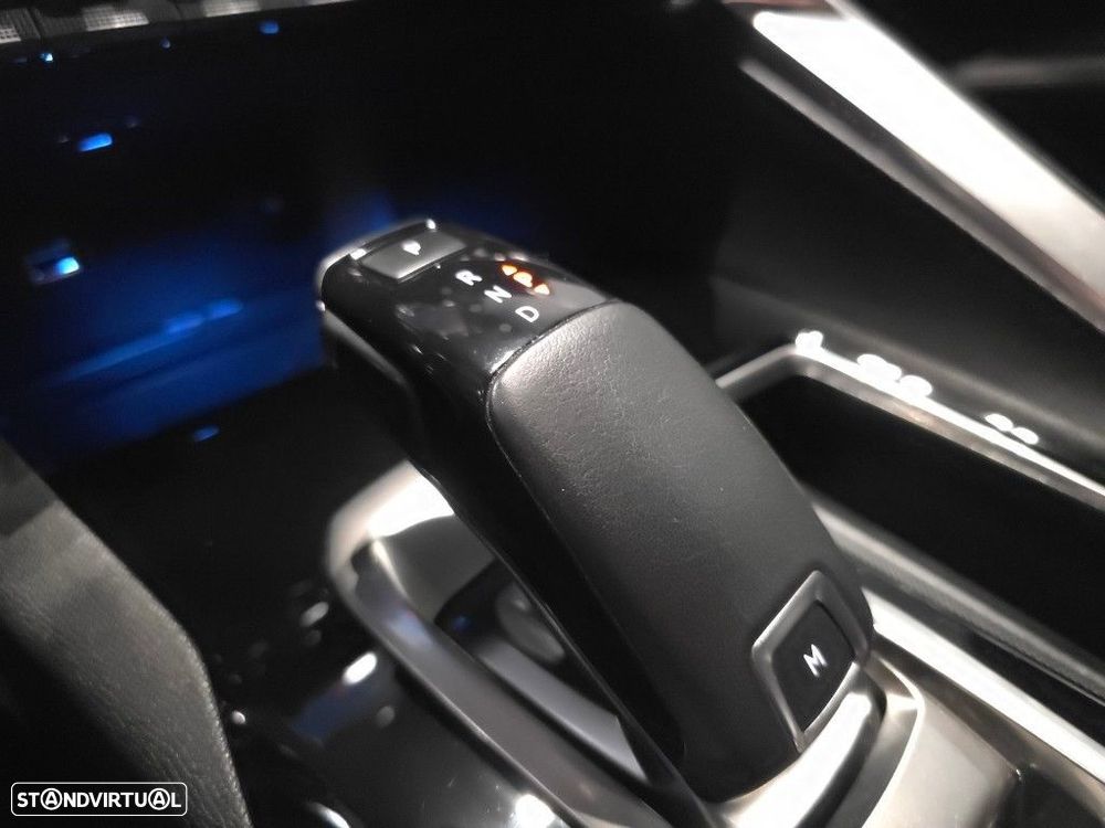 Peugeot 3008 1.5 BlueHDi GT Line EAT8 - 29