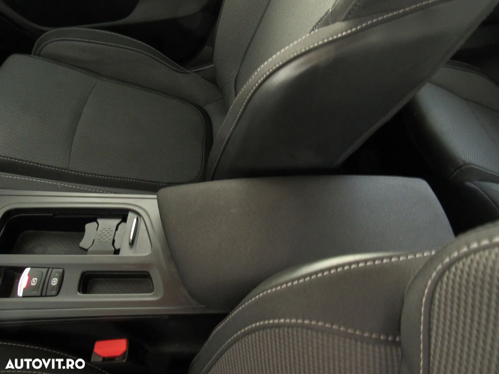 Renault Megane TCe 140 GPF BUSINESS EDITION - 19