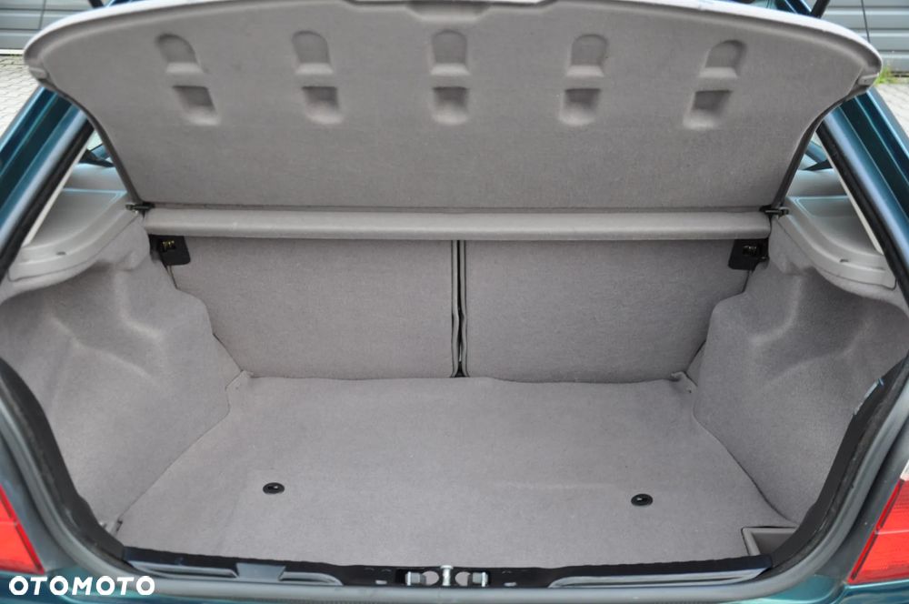BMW Seria 3 316i - 33