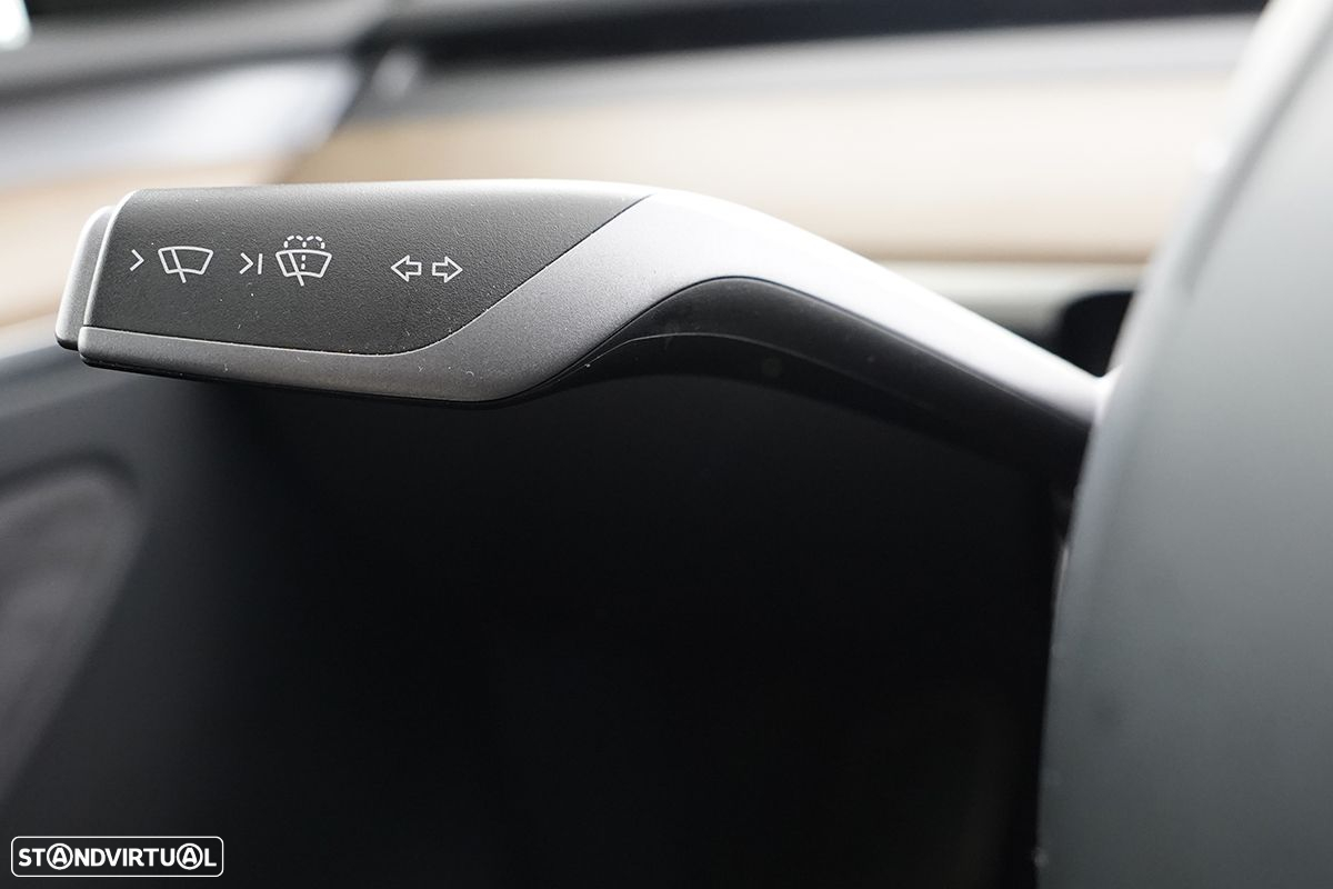 Tesla Model Y Long Range Tração Integral - 15