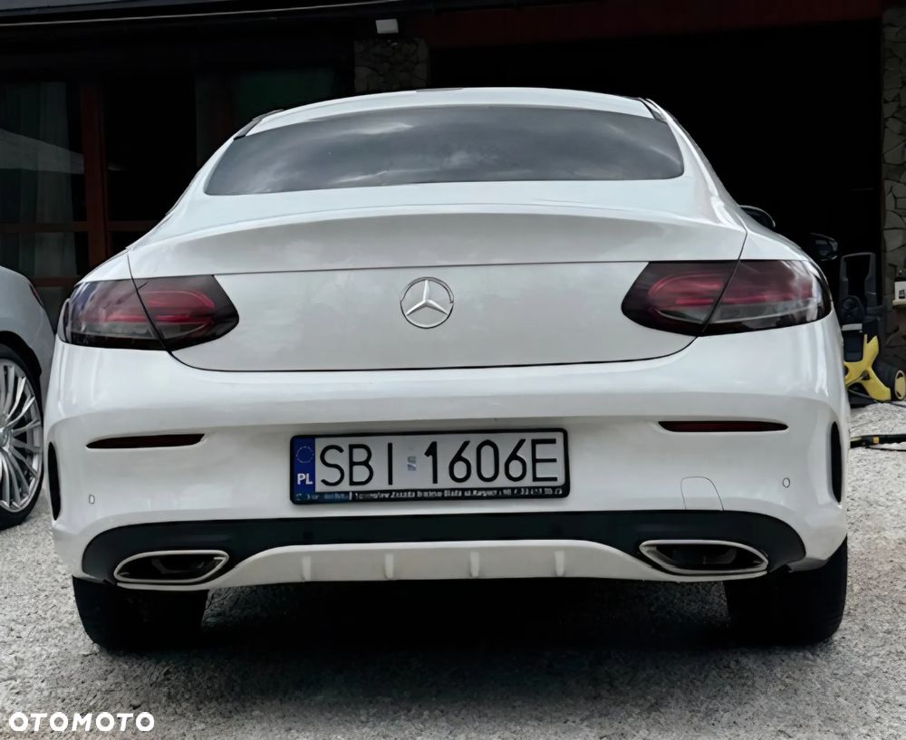 Mercedes-Benz Klasa C 200 4-Matic 9G-Tronic - 3