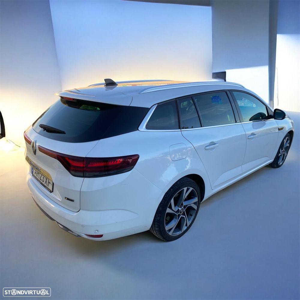 Renault Mégane Sport Tourer 1.6 E-Tech Plug-In Hybrid R.S. Line - 5