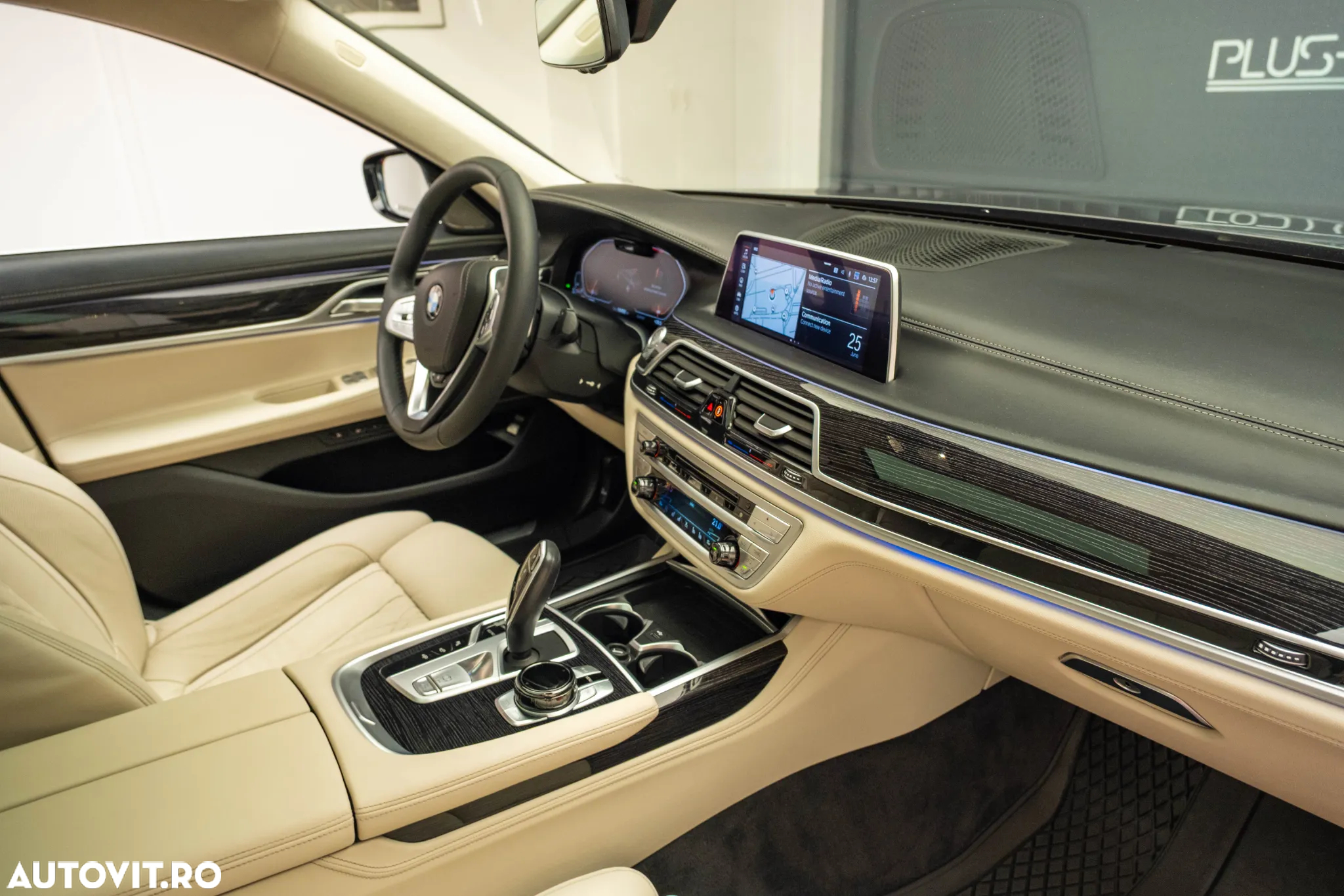 BMW Seria 7 750d xDrive - 39