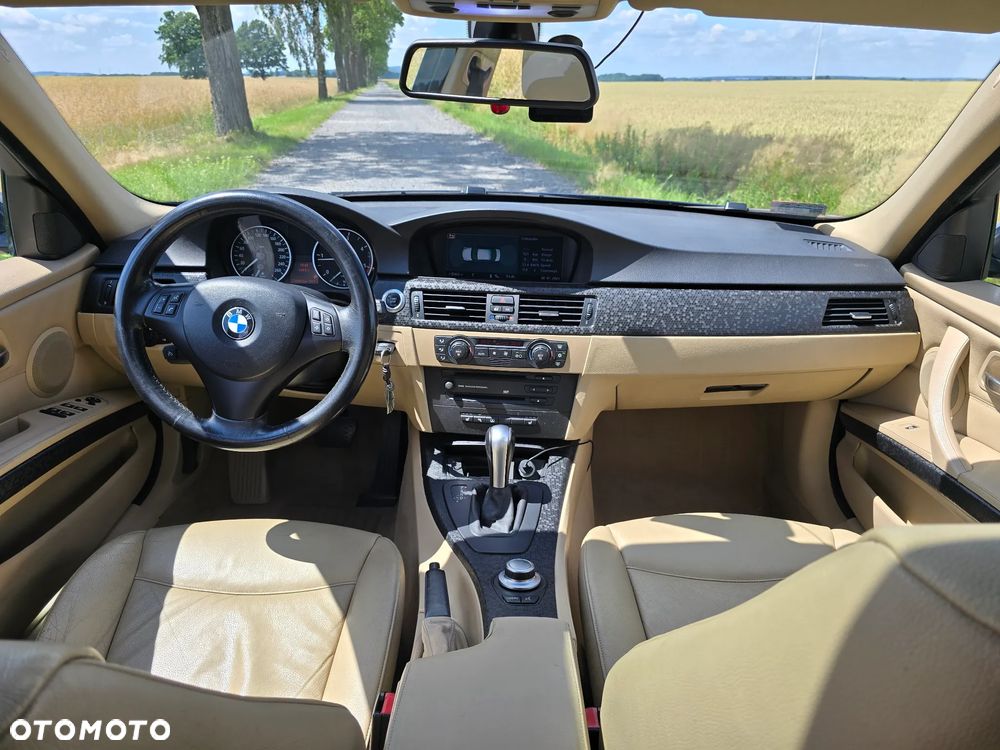 BMW Seria 3 320d DPF - 8