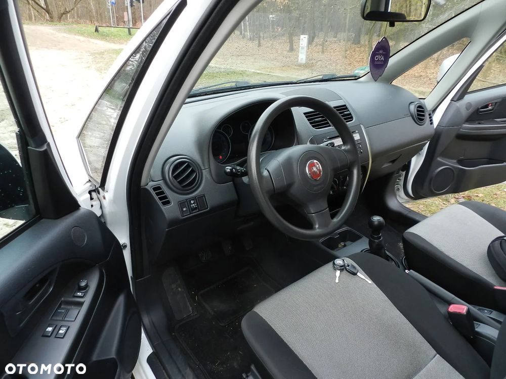 Fiat Sedici - 14