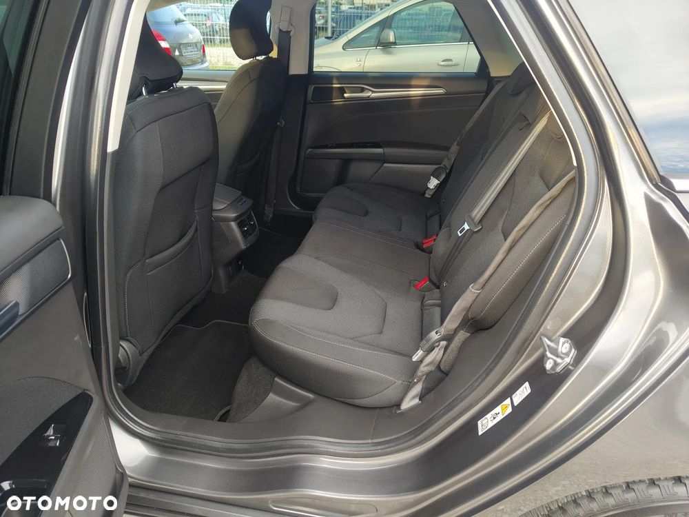 Ford Mondeo - 17