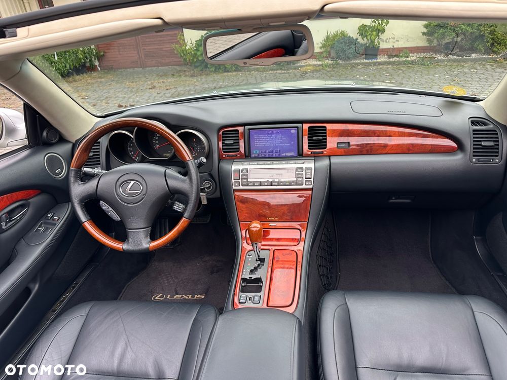 Lexus SC Prestige - 38