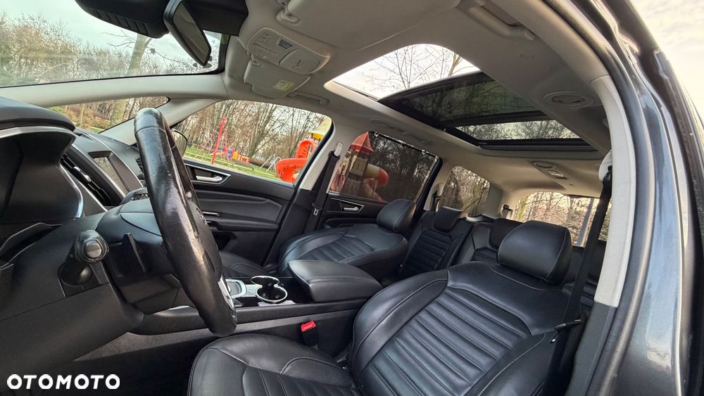 Ford Galaxy 2.0 EcoBlue Twin-Turbo Titanium - 32