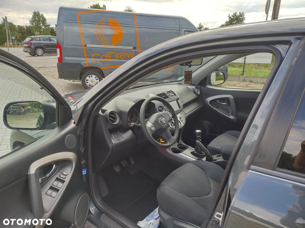 Toyota RAV4 2.2 D-4D 4x4 - 10