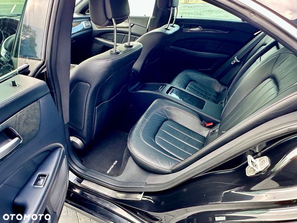 Mercedes-Benz CLS 350 CDI 4Matic 7G-TRONIC Edition 1 - 8