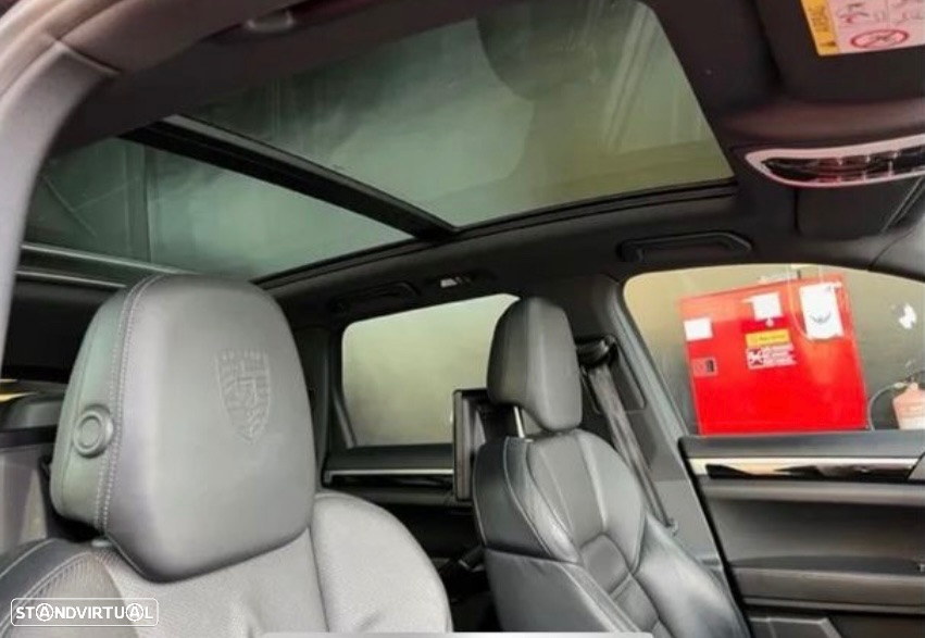 Porsche Cayenne Platinum Edition - 3