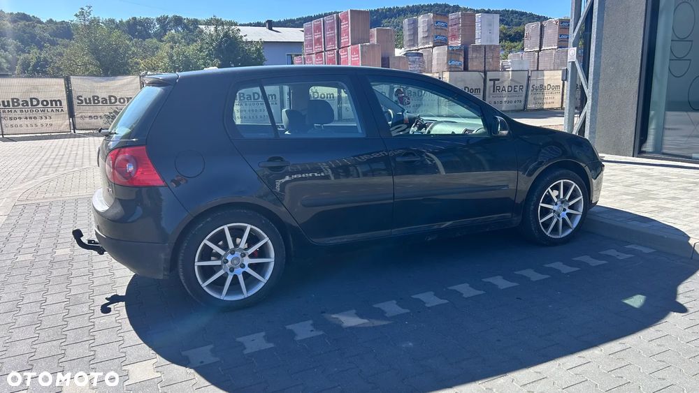 Volkswagen Golf - 2