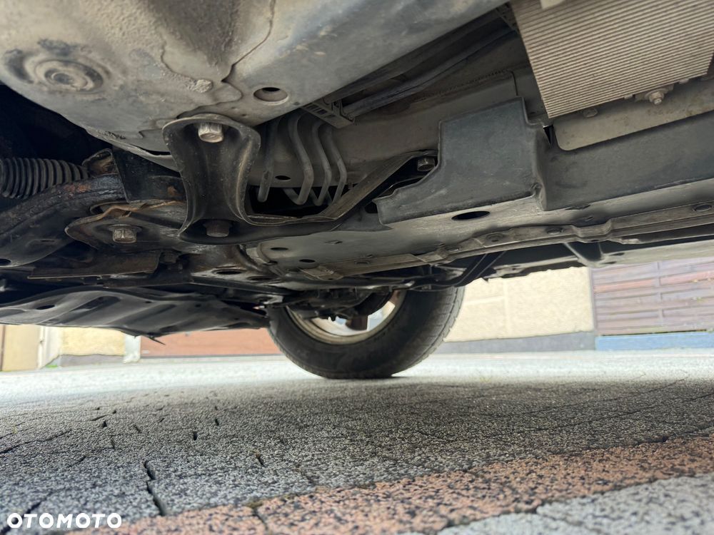 Toyota RAV4 2.2 D-4D 4x4 Sol - 13