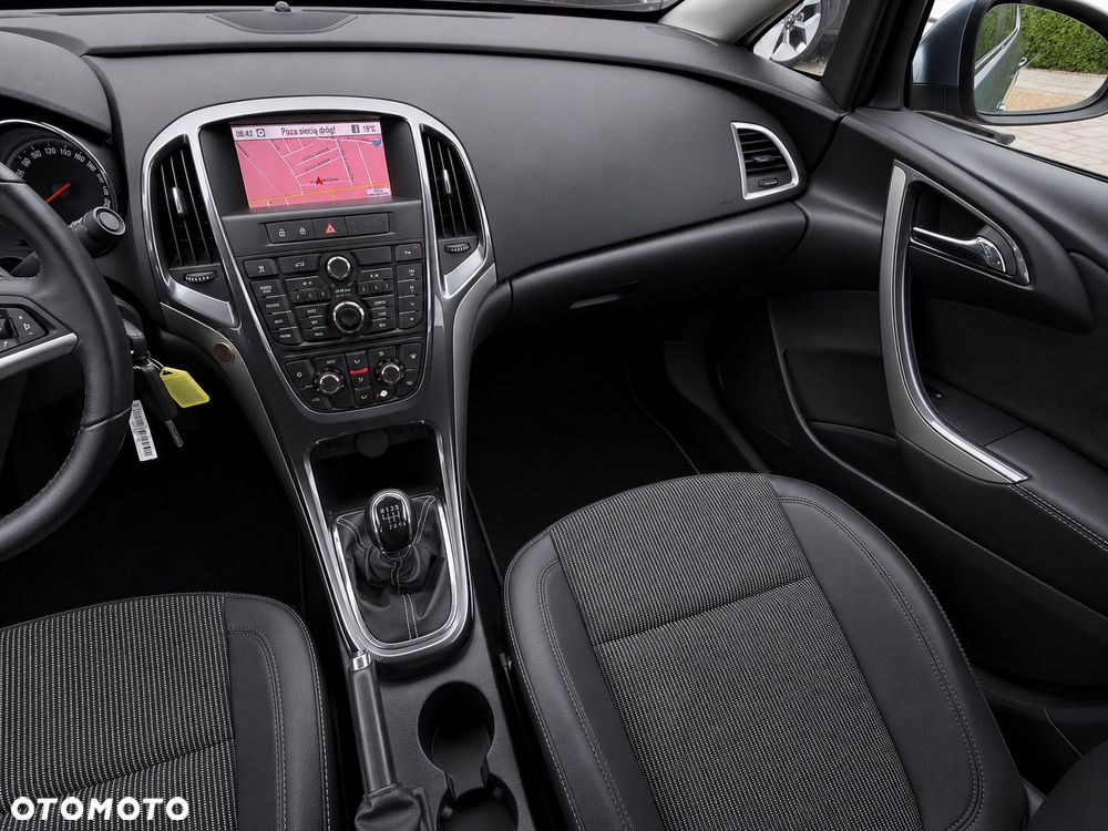 Opel Astra 1.4 ecoFLEX Cosmo - 10