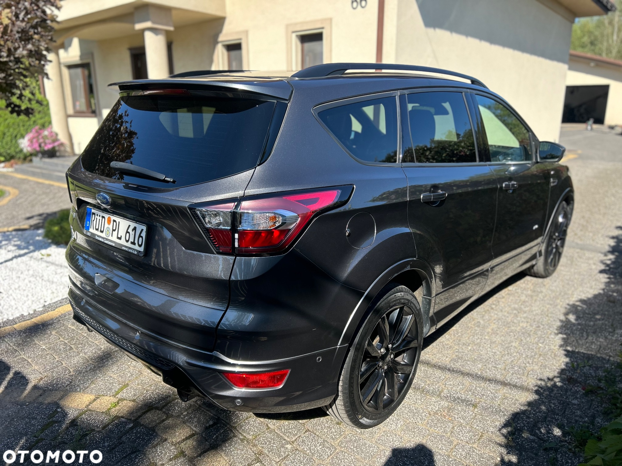 Ford Kuga 2.0 TDCi 4x4 ST-Line - 10