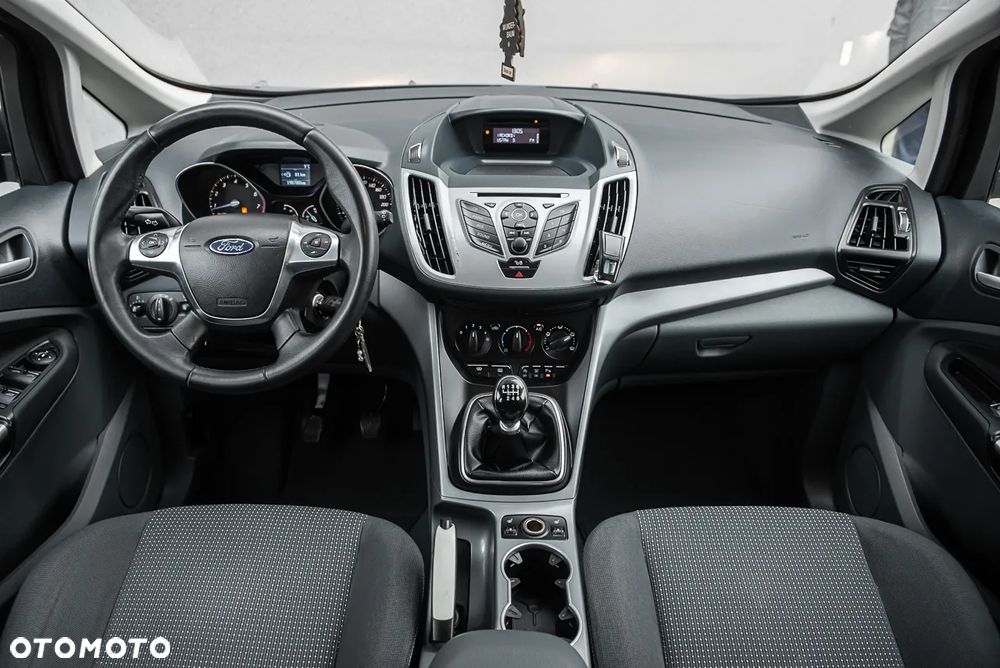 Ford Grand C-MAX - 24