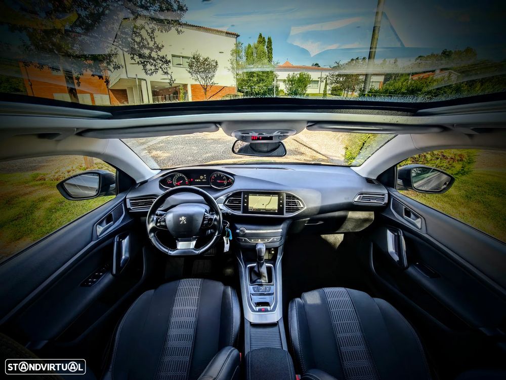 Peugeot 308 1.2 PureTech Allure Full LED EAT8 - 8