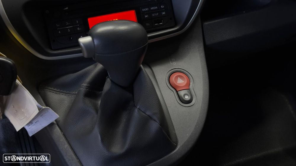 Renault kangoo  ZE - 24
