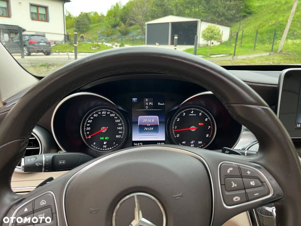 Mercedes-Benz Klasa C 300 7G-TRONIC Exclusive - 8