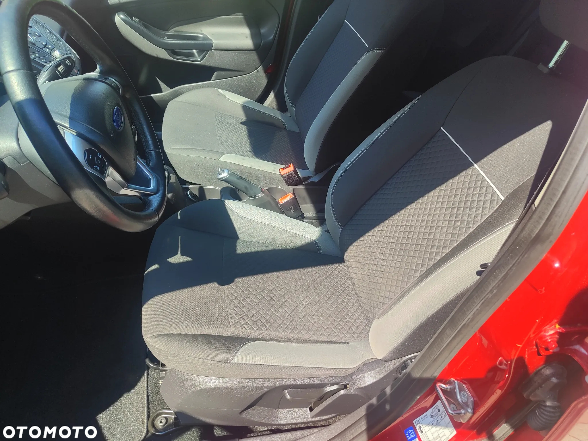 Ford Fiesta 1.0 EcoBoost Start-Stop Titanium - 30