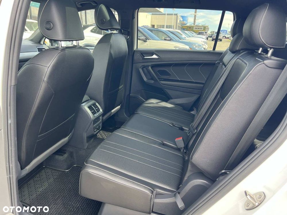 Volkswagen Tiguan - 22