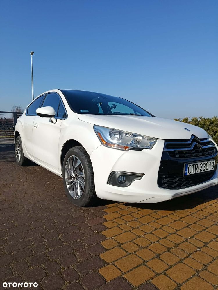 Citroën DS4 e-HDi 115 Chic - 1
