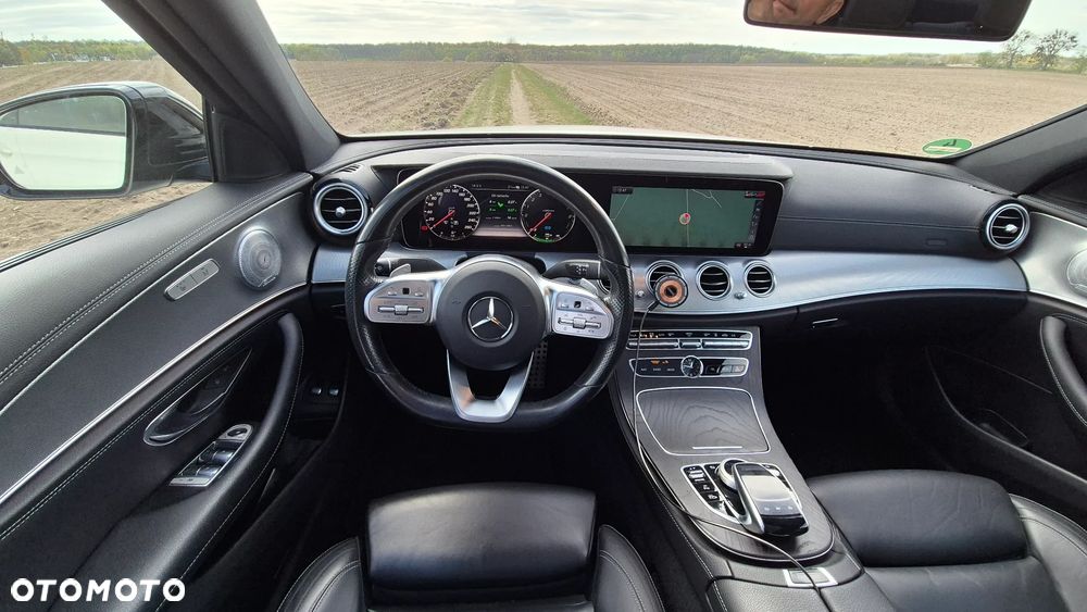 Mercedes-Benz Klasa E - 21