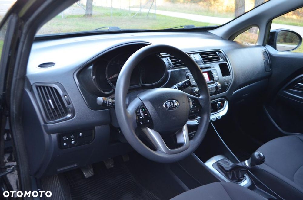 Kia Rio - 25