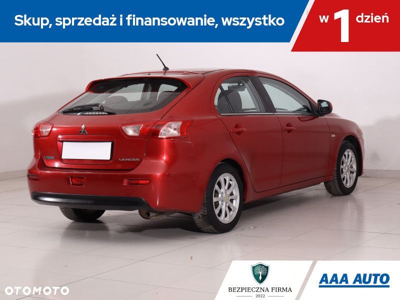 Mitsubishi Lancer - 7