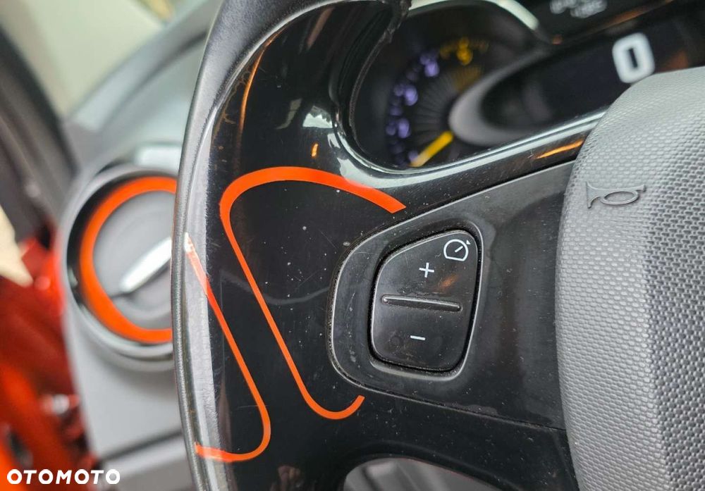Renault Captur - 16