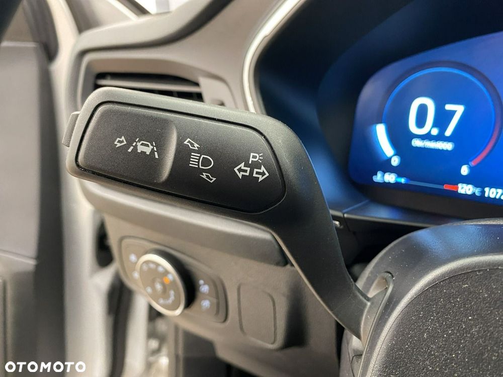Ford Focus - 26