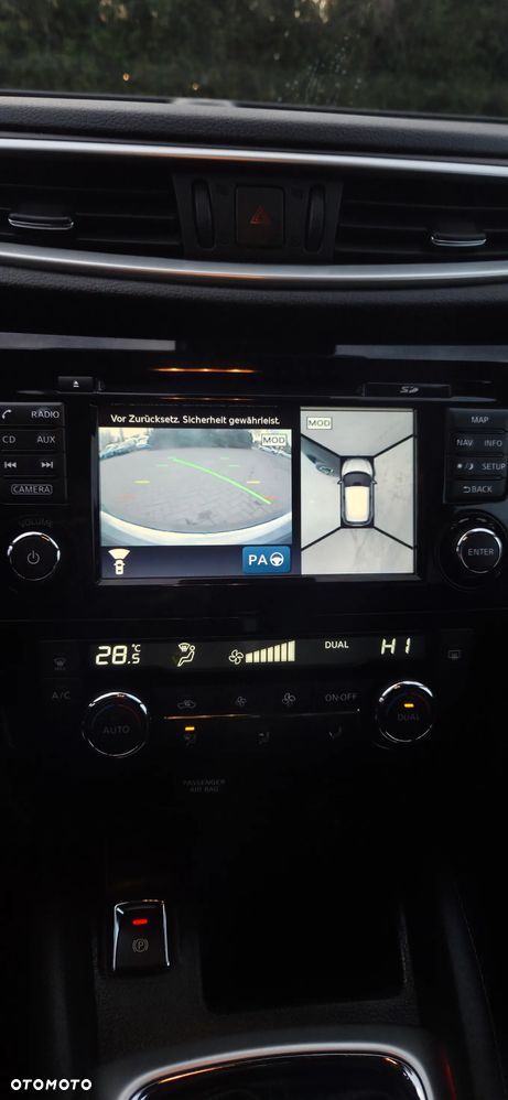 Nissan Qashqai 1.6 dCi 4 x 4 DPF Start/Stop tekna - 25