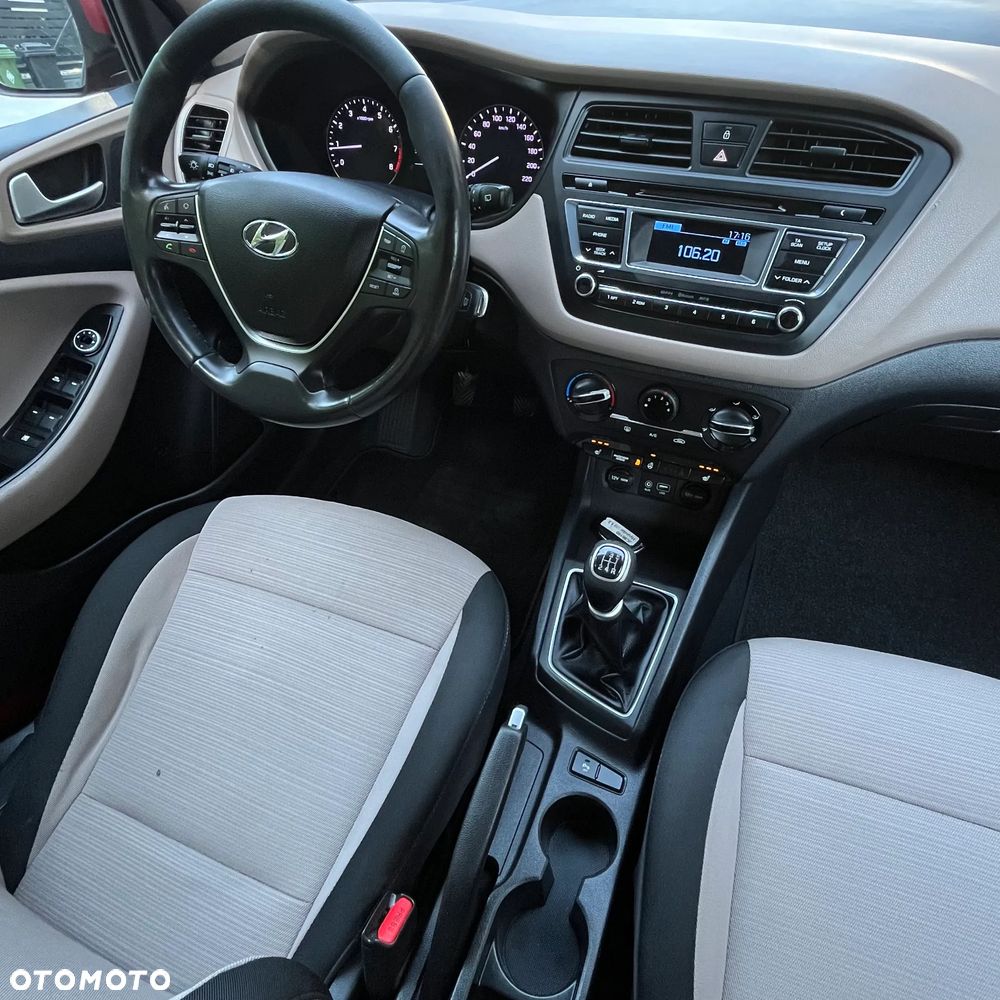 Hyundai i20 1.2 YES - 18