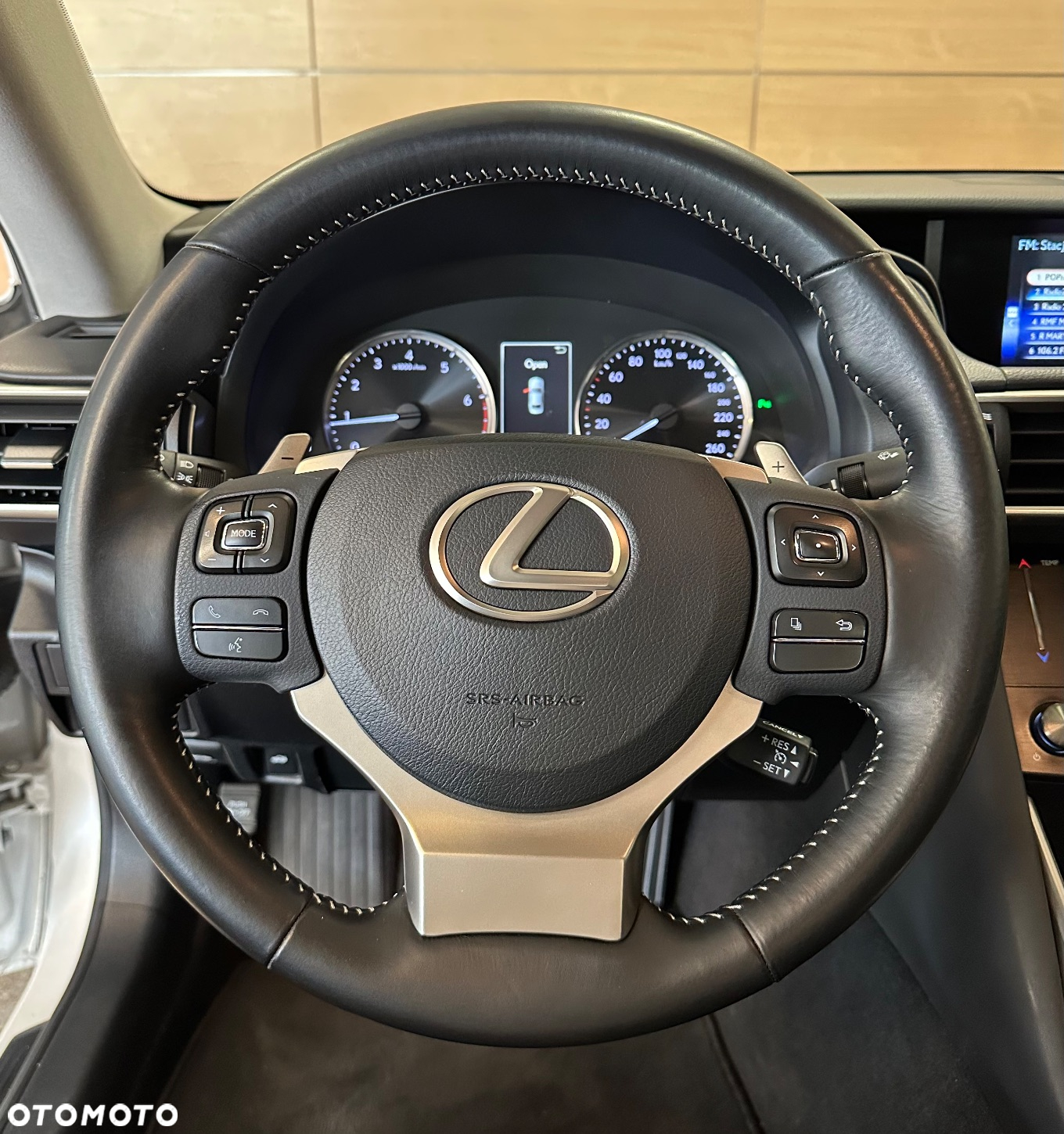 Lexus IS 200t / 300 Elegance - 8