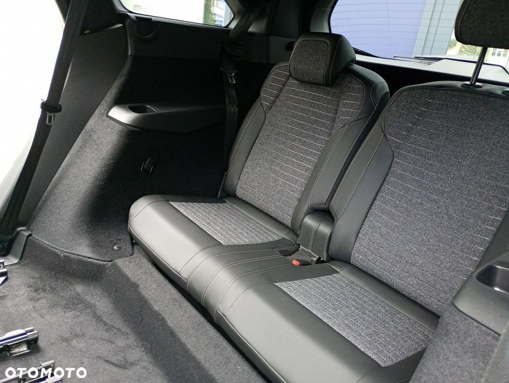 Peugeot 5008 - 17