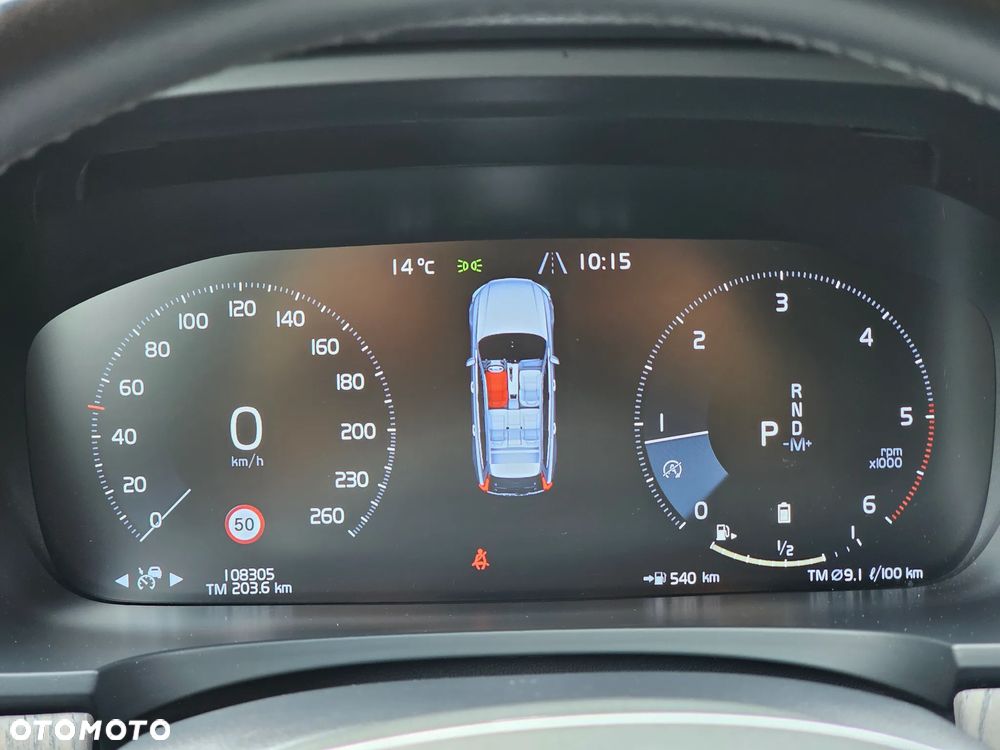 Volvo V90 Cross Country - 11