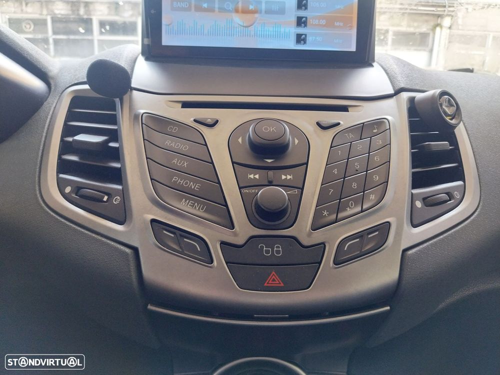 Ford Fiesta 1.25 Trend - 8