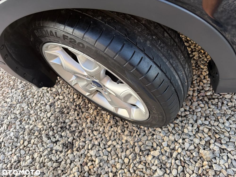 Ford Kuga 2.0 TDCi 4x4 Titanium - 37