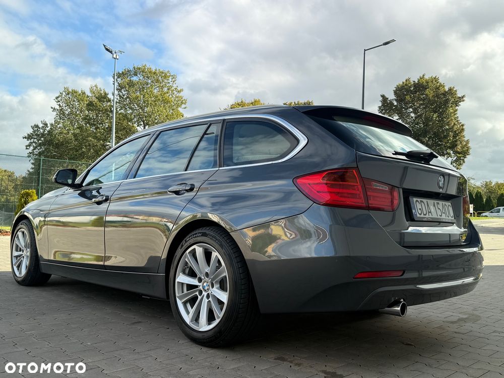 BMW Seria 3 320d Luxury Line - 13